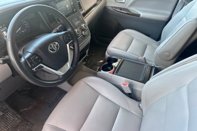 2020 Toyota Sienna XLE 8 Passenger