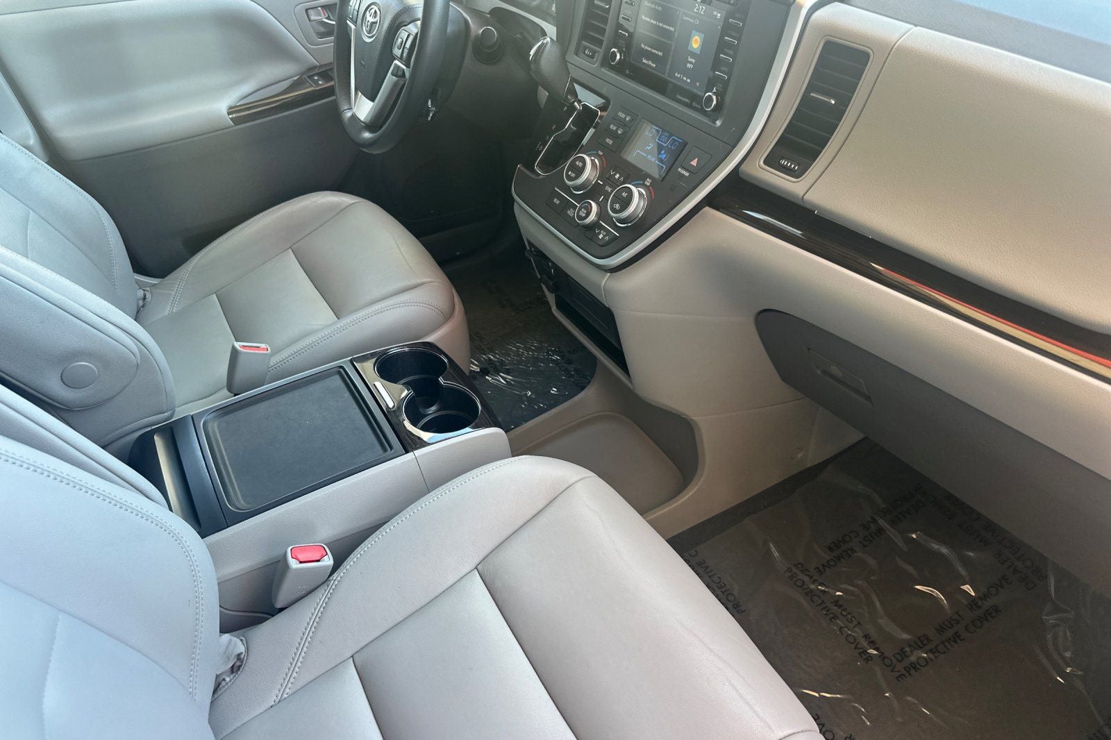 2020 Toyota Sienna XLE 8 Passenger