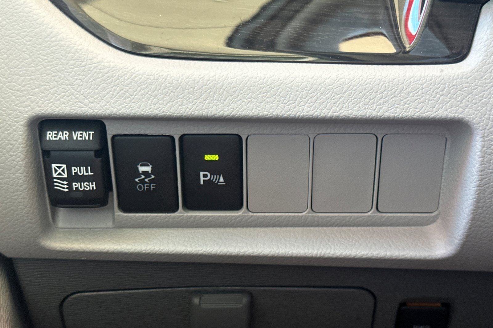 2020 Toyota Sienna XLE 8 Passenger