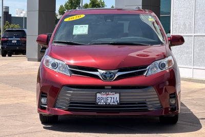 2020 Toyota Sienna XLE 8 Passenger