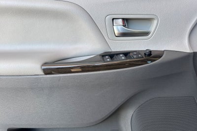 2020 Toyota Sienna XLE 8 Passenger