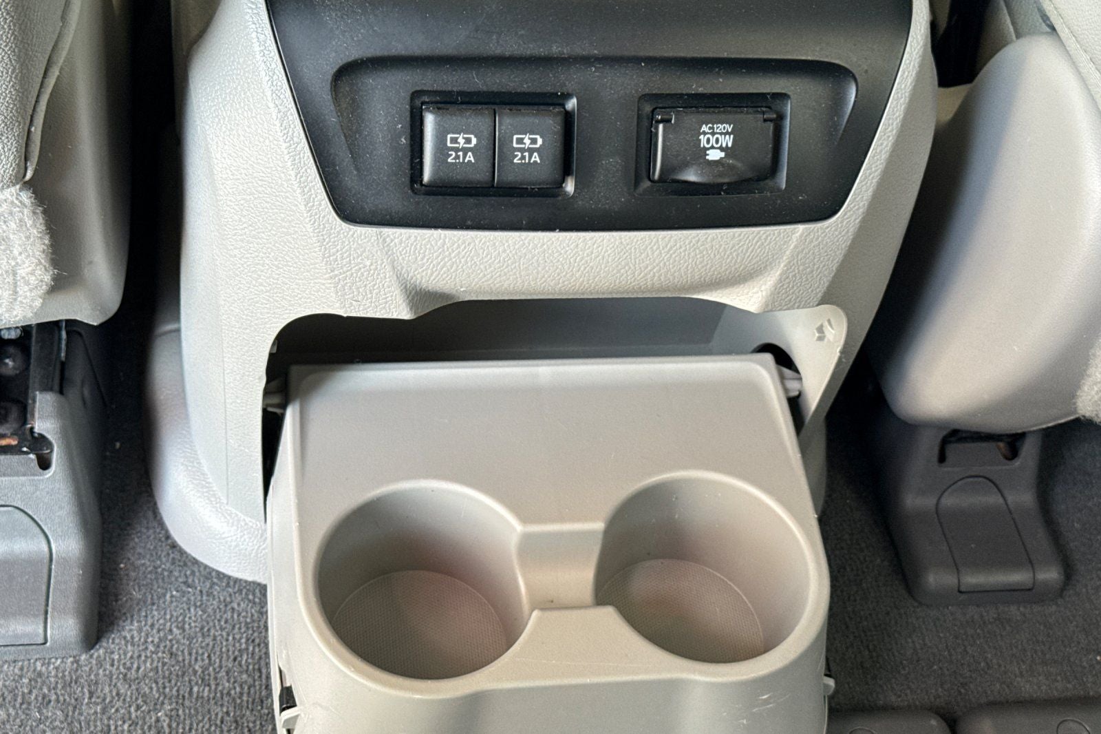 2020 Toyota Sienna XLE 8 Passenger
