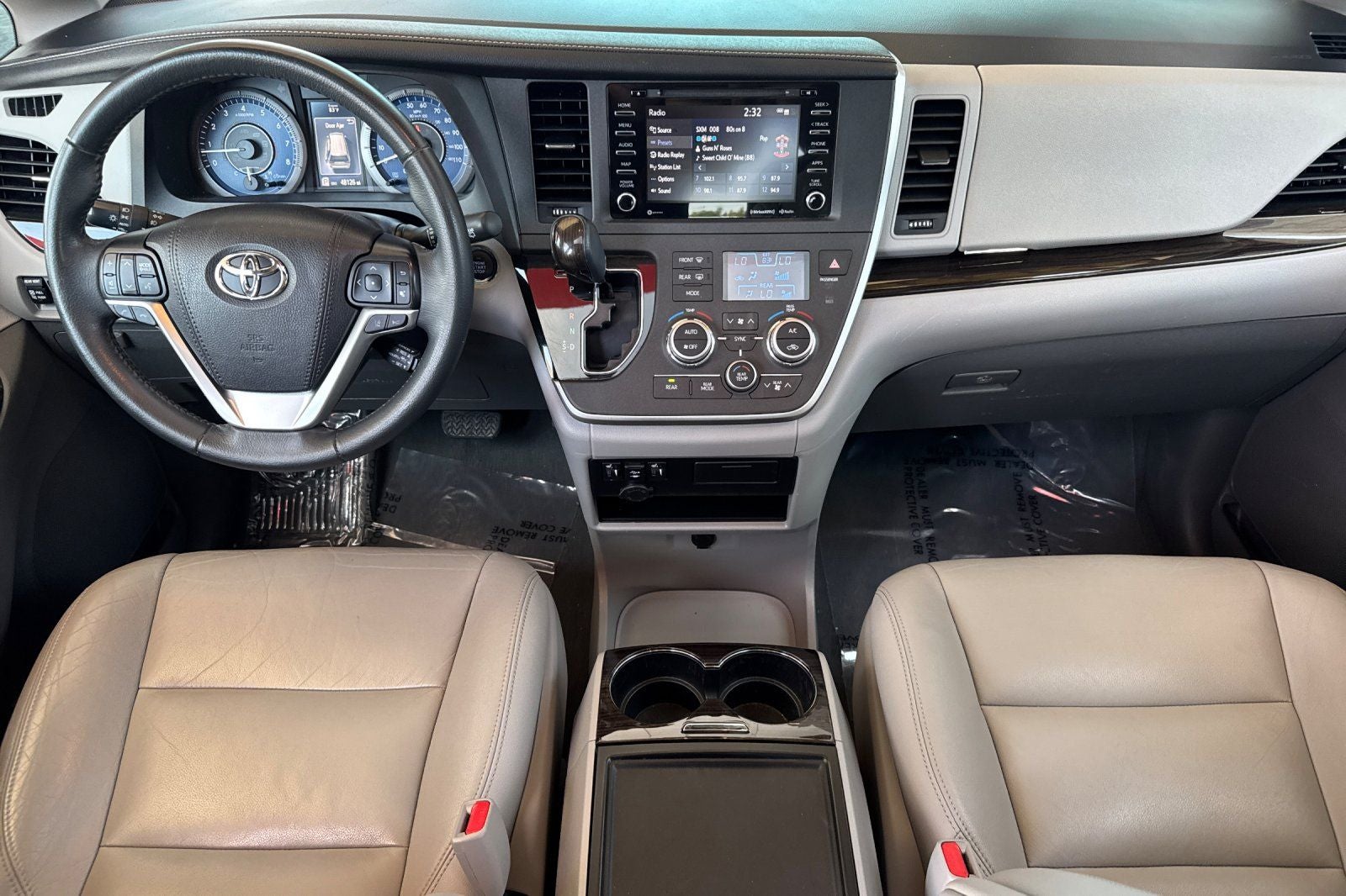 2020 Toyota Sienna XLE 8 Passenger