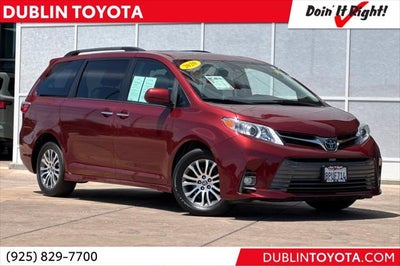 2020 Toyota Sienna XLE 8 Passenger