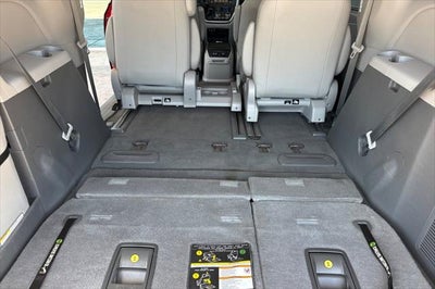 2020 Toyota Sienna XLE 8 Passenger