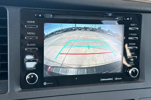 2020 Toyota Sienna XLE 8 Passenger