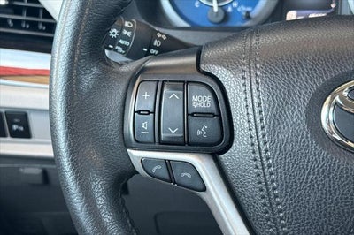 2020 Toyota Sienna XLE 8 Passenger