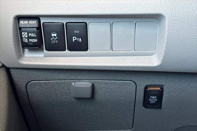2020 Toyota Sienna XLE 8 Passenger