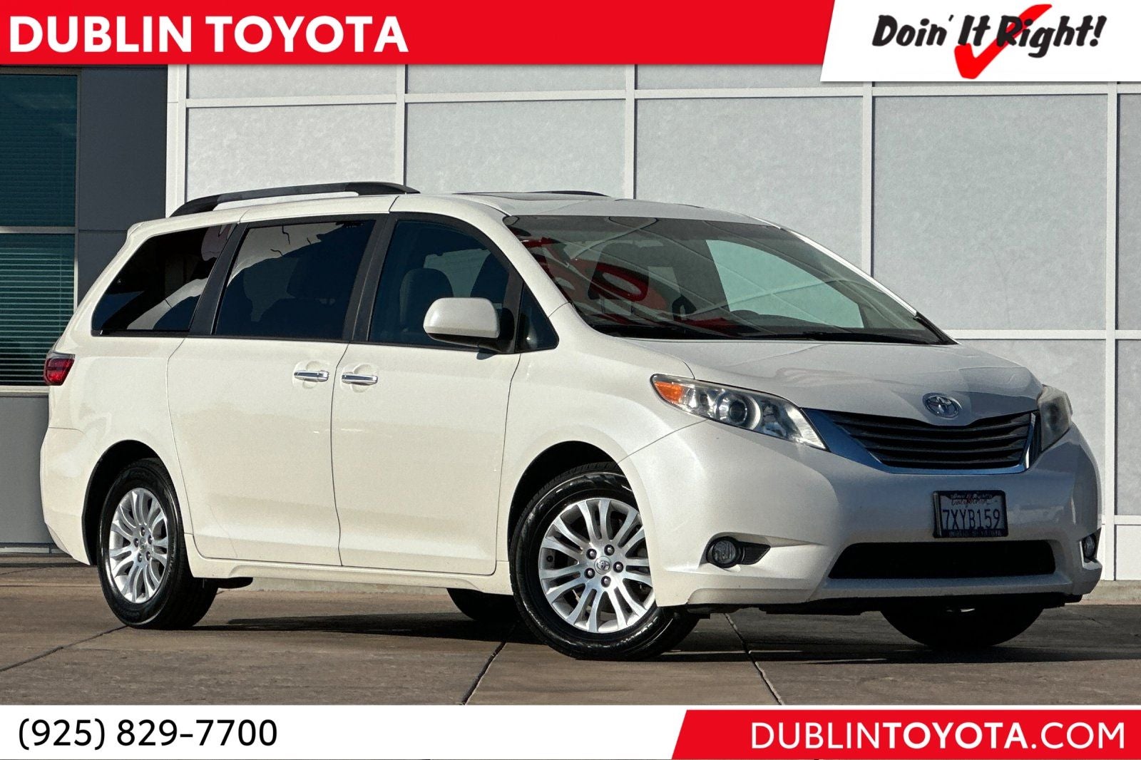 2017 Toyota Sienna XLE Premium 8 Passenger
