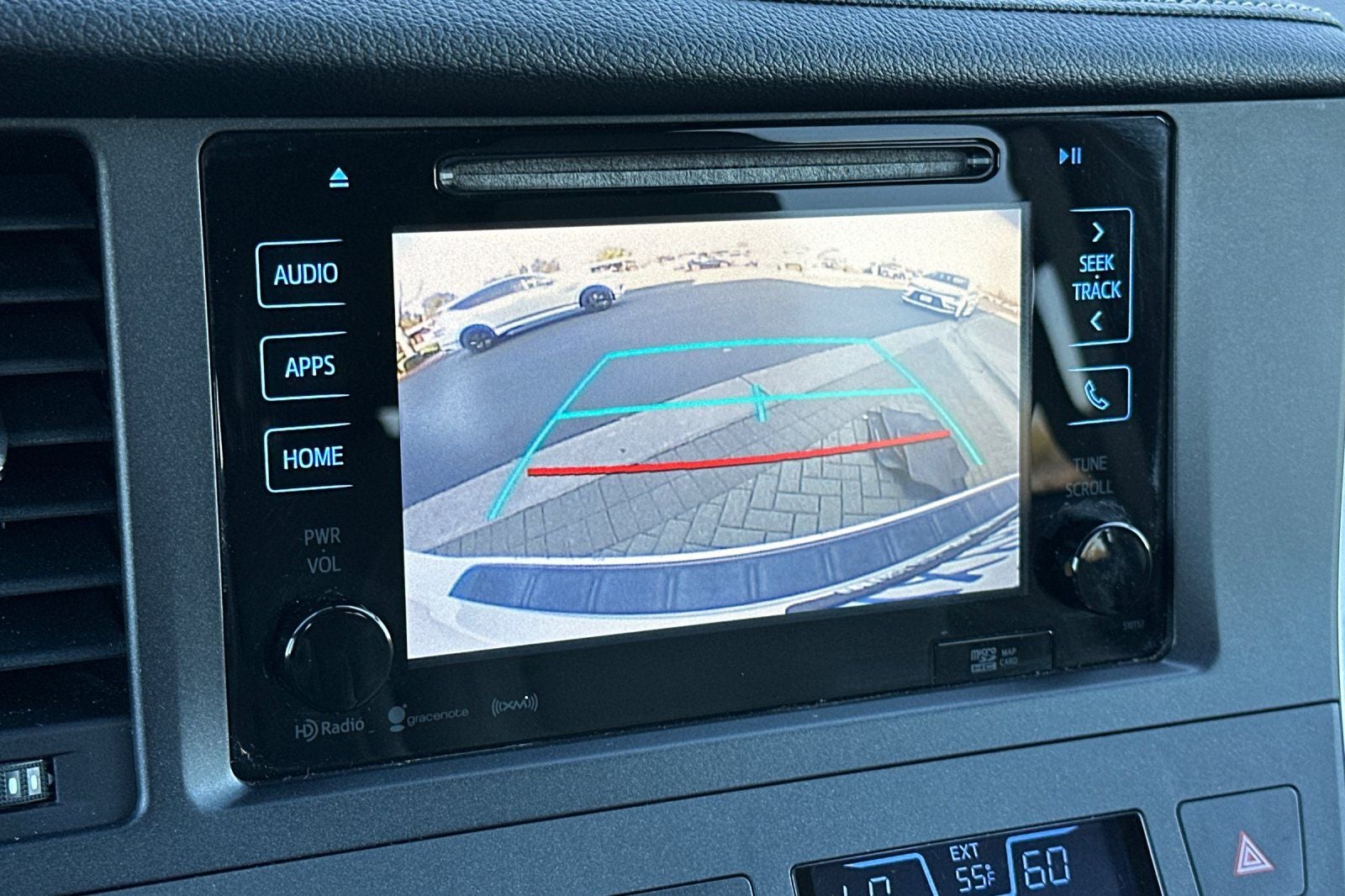 2017 Toyota Sienna XLE Premium 8 Passenger