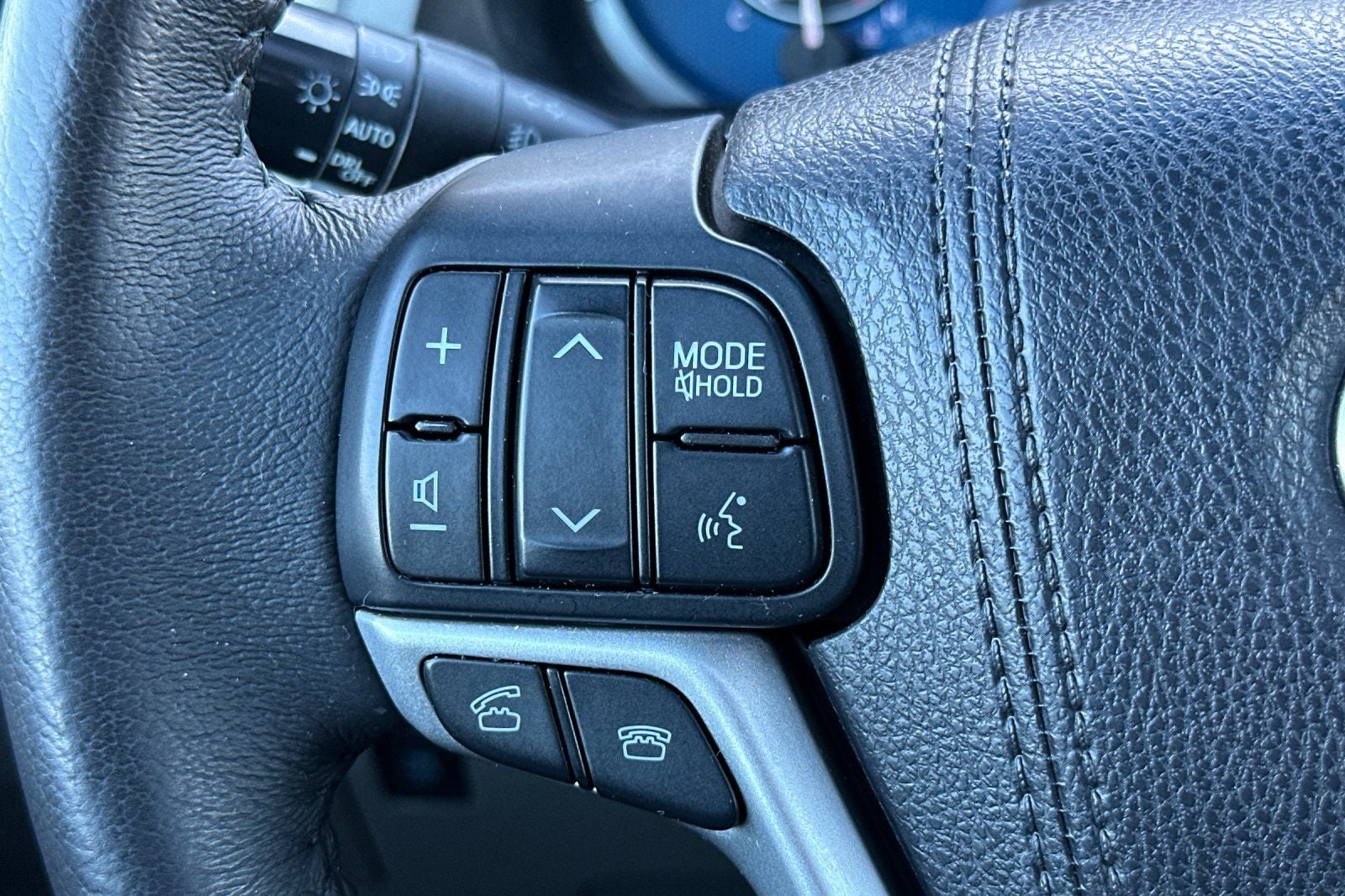 2017 Toyota Sienna XLE Premium 8 Passenger