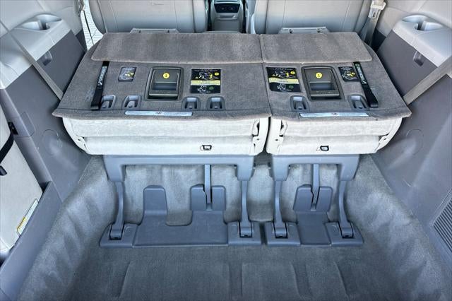 2017 Toyota Sienna XLE Premium 8 Passenger