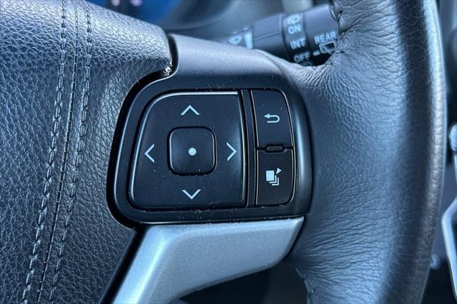 2017 Toyota Sienna XLE Premium 8 Passenger