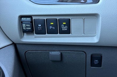 2017 Toyota Sienna XLE Premium 8 Passenger