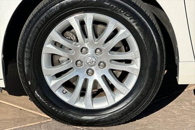 2017 Toyota Sienna XLE Premium 8 Passenger