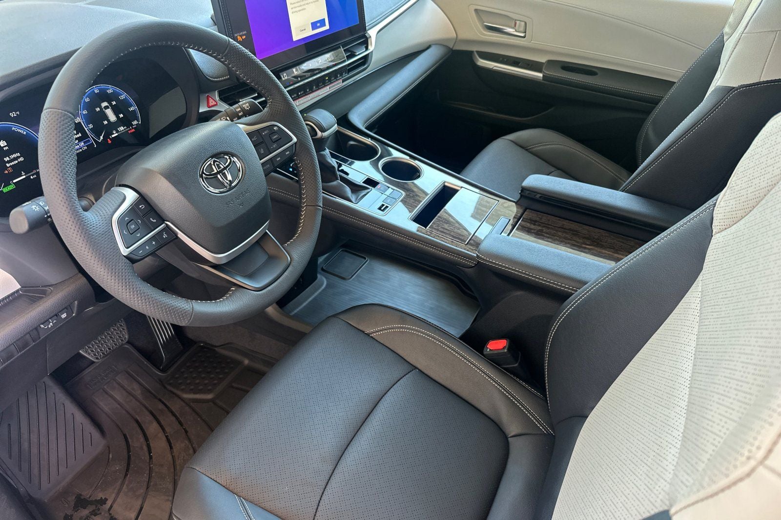 2026 Toyota Sienna Limited 7 Passenger