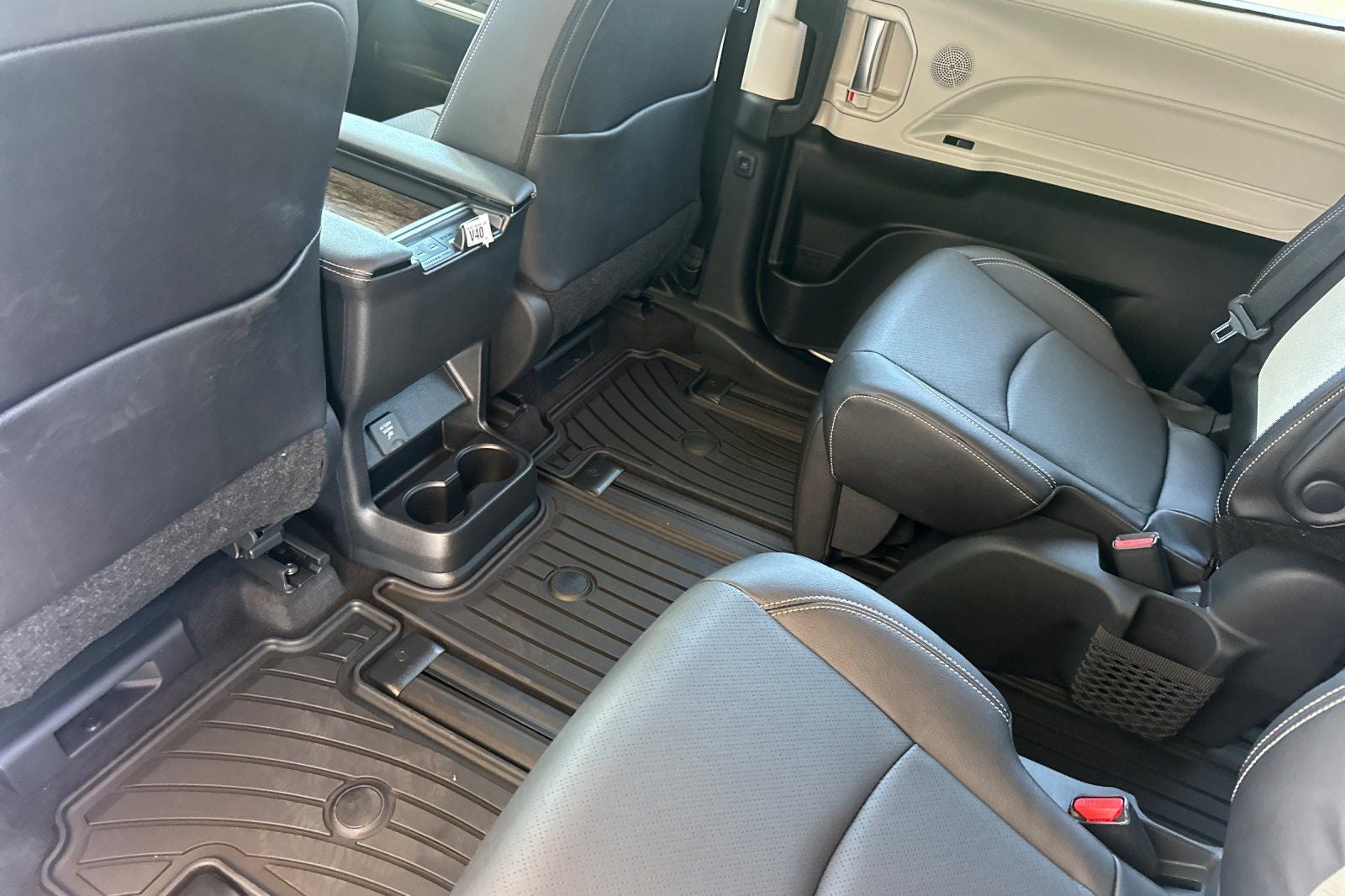 2026 Toyota Sienna Limited 7 Passenger