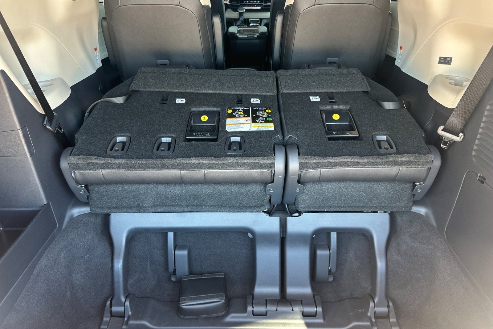 2026 Toyota Sienna Limited 7 Passenger