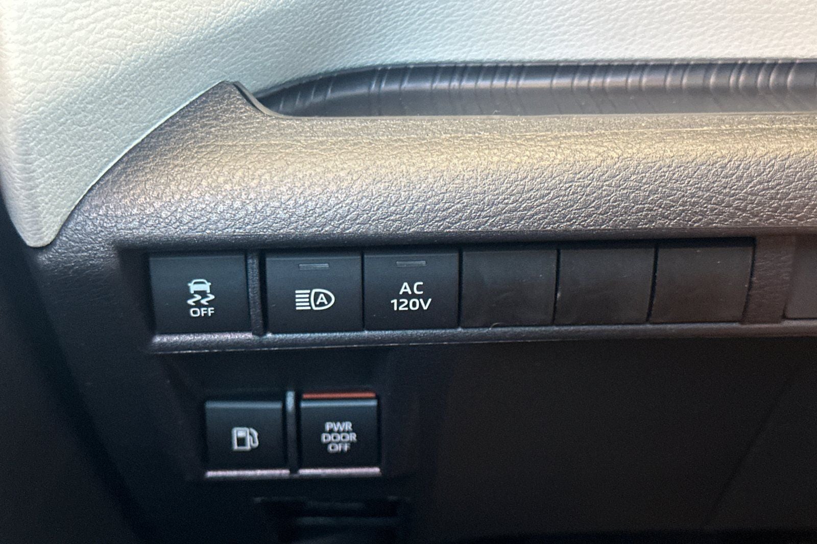 2026 Toyota Sienna Limited 7 Passenger