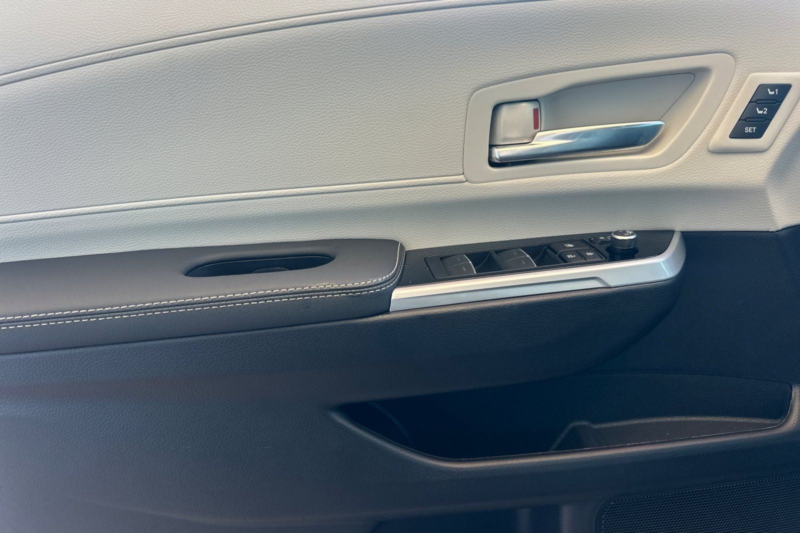 2026 Toyota Sienna Limited 7 Passenger