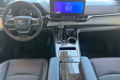 2026 Toyota Sienna Limited 7 Passenger