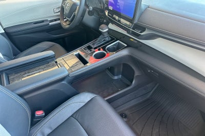 2026 Toyota Sienna Limited 7 Passenger