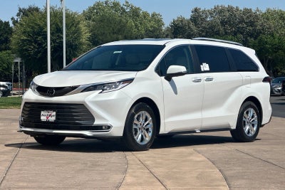 2026 Toyota Sienna Limited 7 Passenger