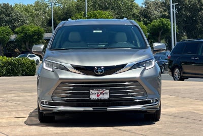 2026 Toyota Sienna Limited 7 Passenger