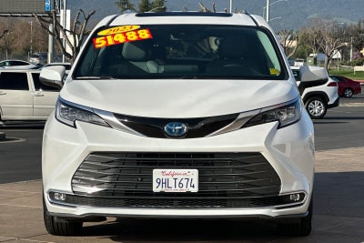 2023 Toyota Sienna Limited 7 Passenger