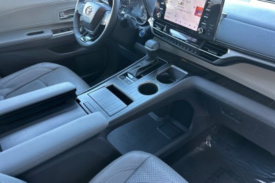 2023 Toyota Sienna Limited 7 Passenger