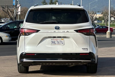 2023 Toyota Sienna Limited 7 Passenger
