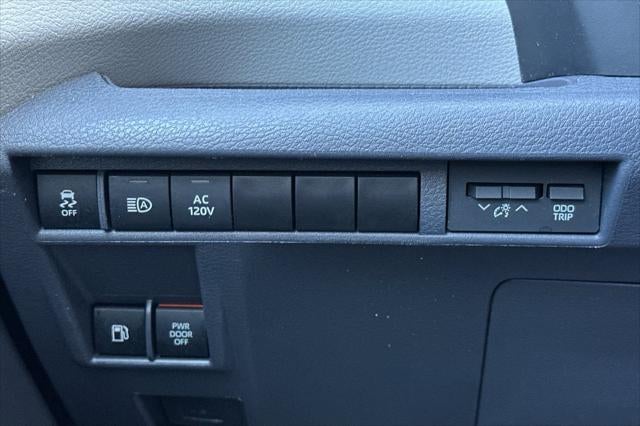 2023 Toyota Sienna Limited 7 Passenger