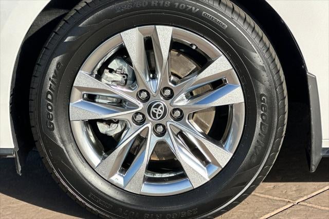 2023 Toyota Sienna Limited 7 Passenger