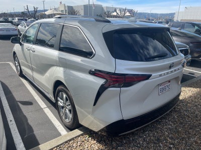 2021 Toyota Sienna Limited 7 Passenger