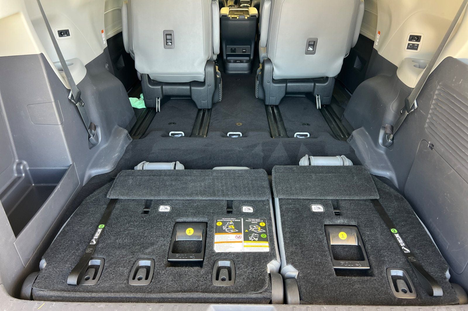2022 Toyota Sienna Limited 7 Passenger