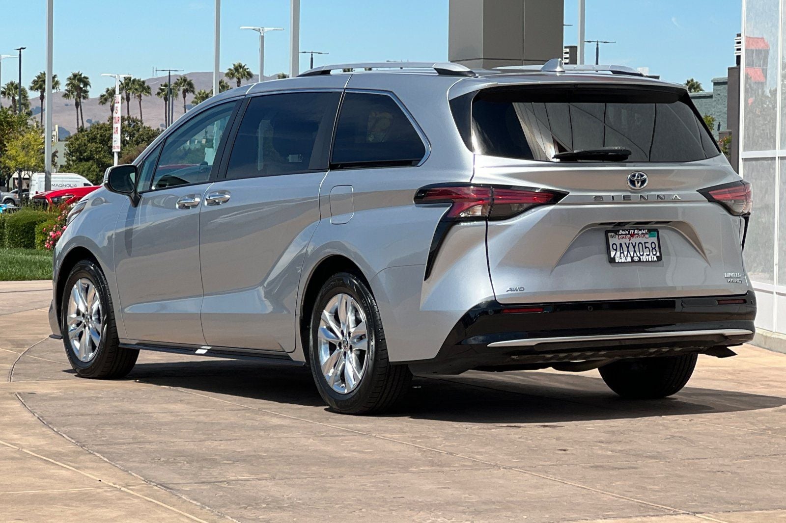 2022 Toyota Sienna Limited 7 Passenger