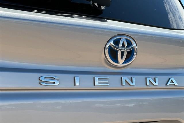 2022 Toyota Sienna Limited 7 Passenger