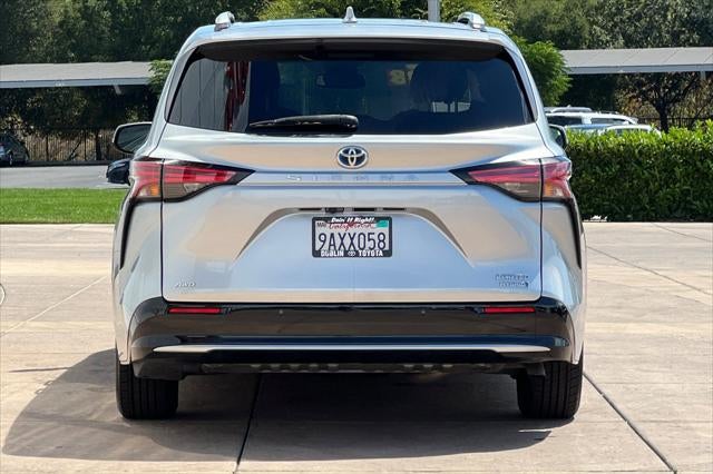 2022 Toyota Sienna Limited 7 Passenger