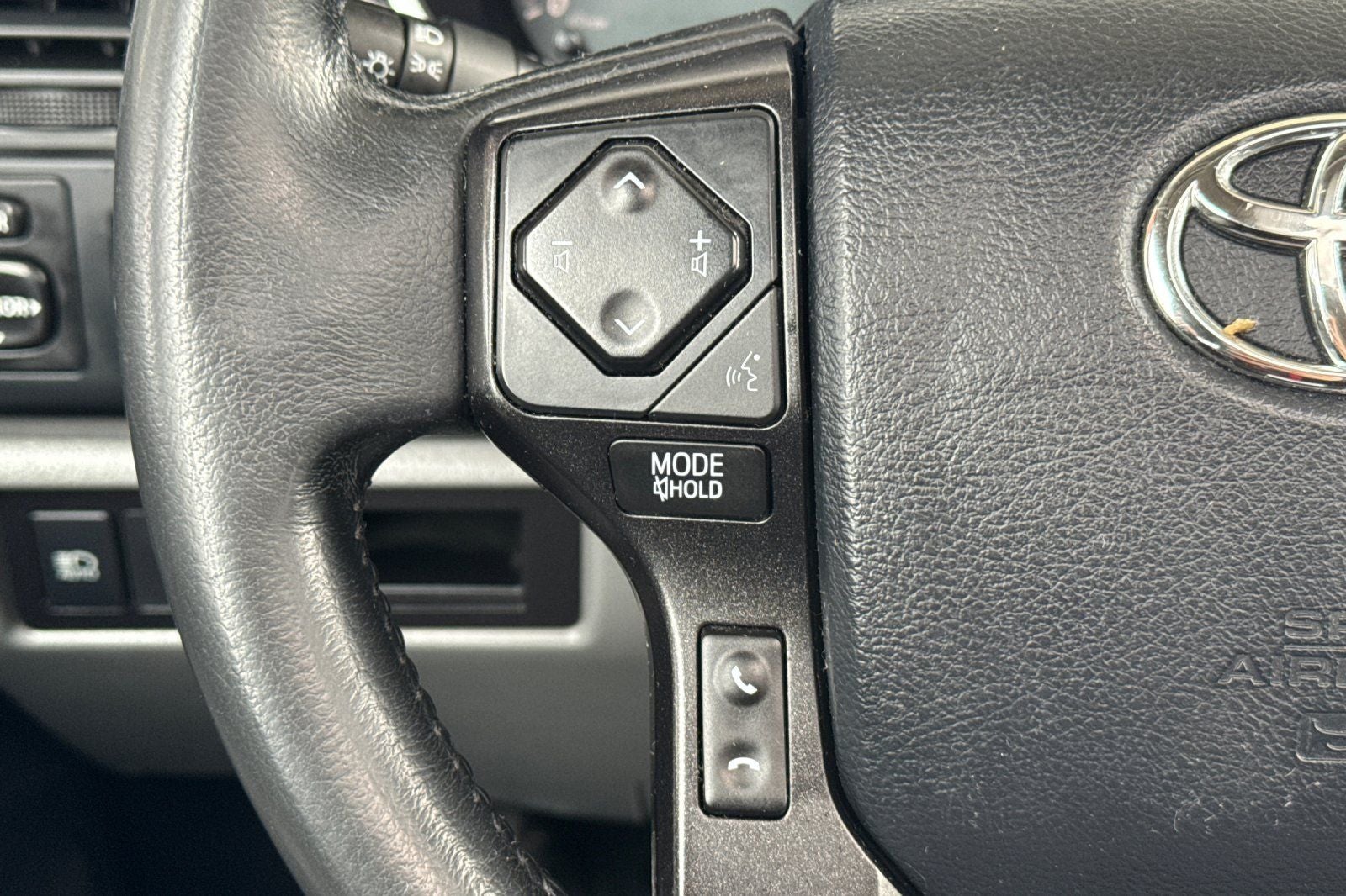 2018 Toyota Sequoia SR5 5.7L