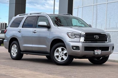 2018 Toyota Sequoia SR5 5.7L