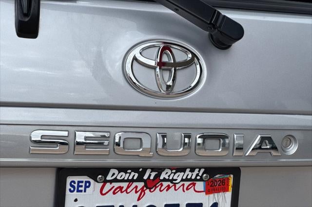 2018 Toyota Sequoia SR5 5.7L