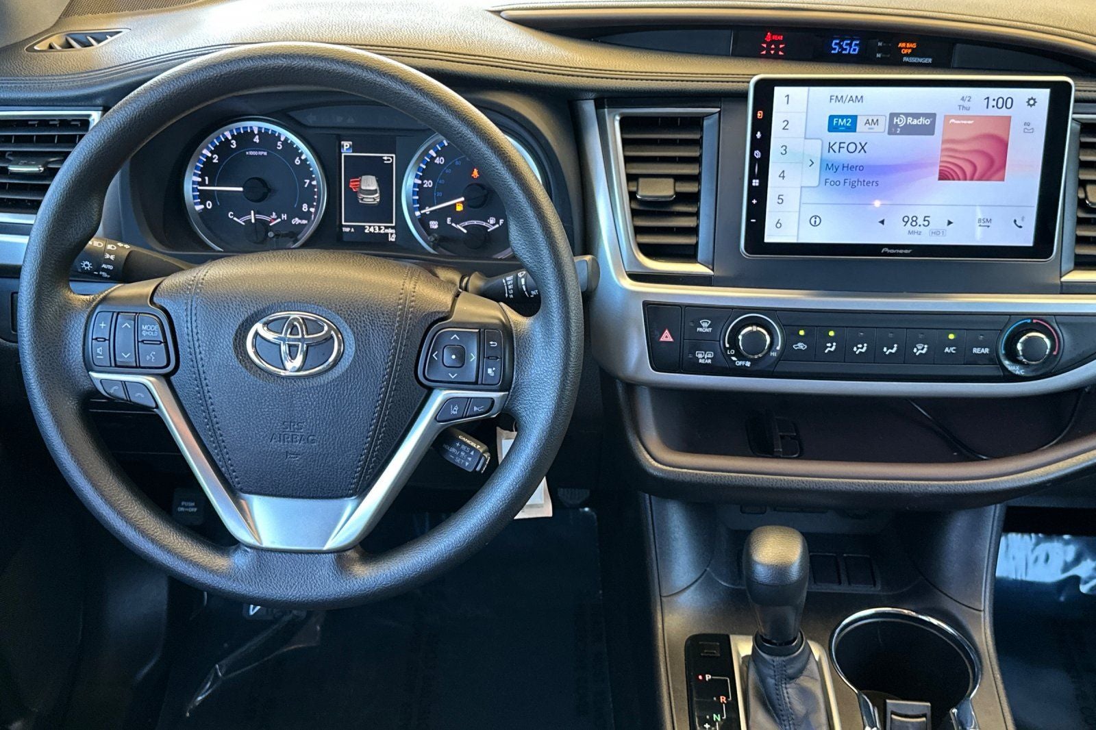 2018 Toyota Highlander LE
