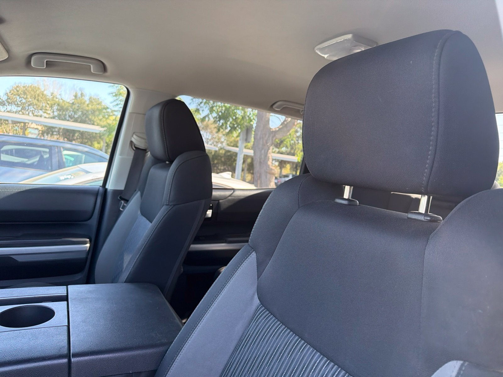 2014 Toyota Tundra SR5