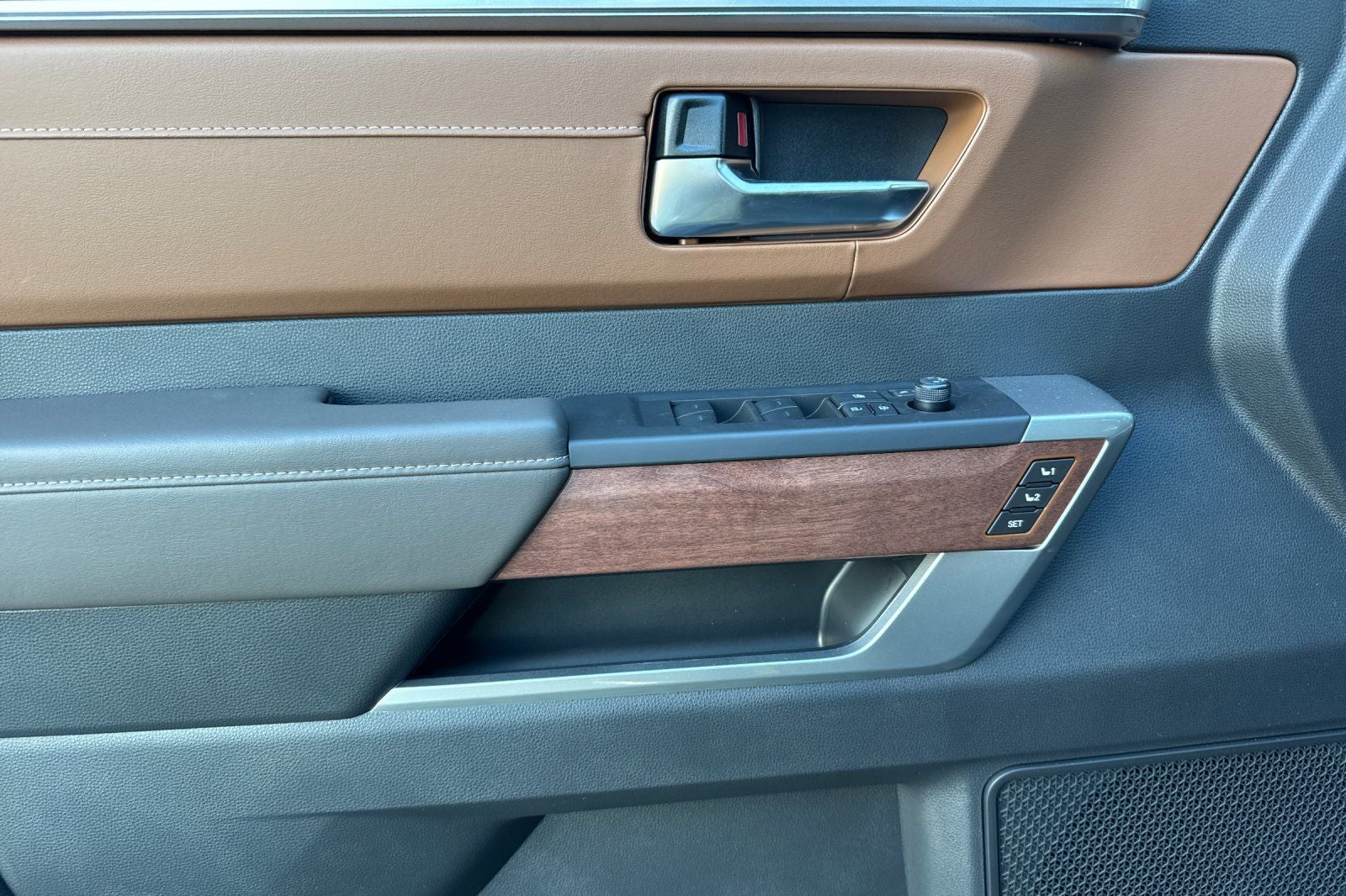 2025 Toyota Tundra Hybrid 1794 Edition