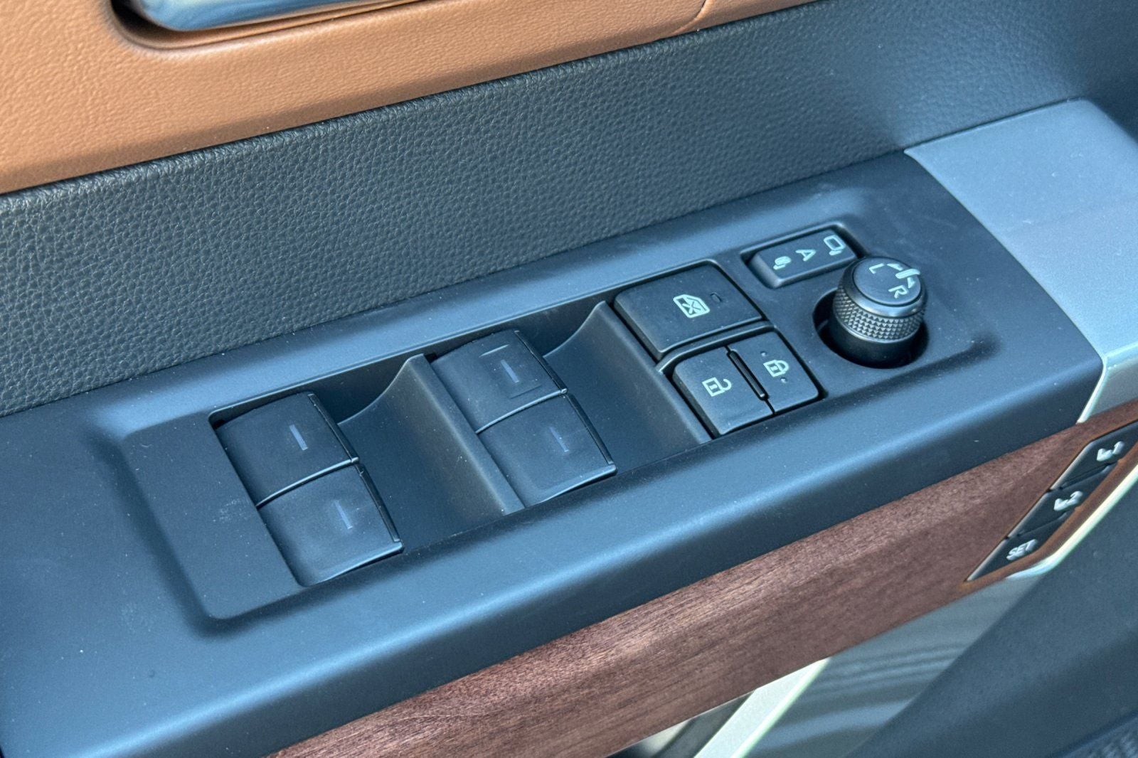 2025 Toyota Tundra Hybrid 1794 Edition