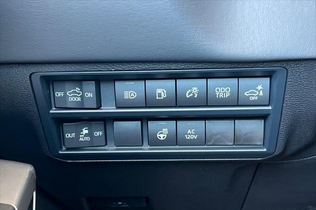 2025 Toyota Tundra Hybrid Platinum