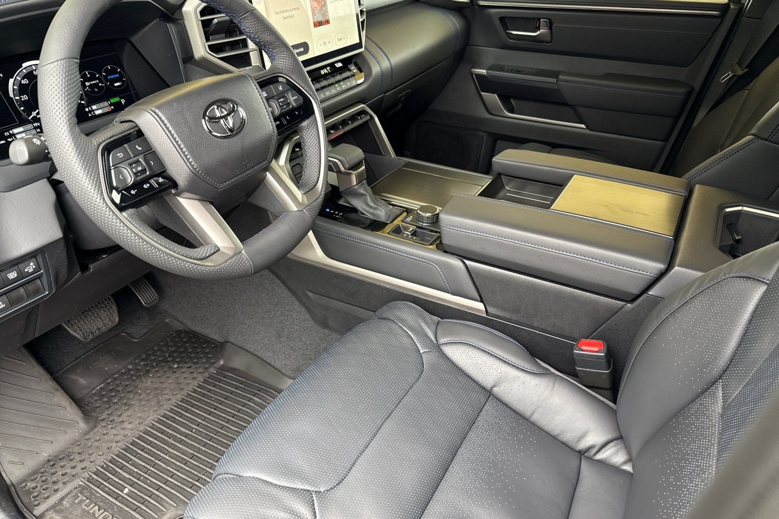 2026 Toyota Tundra Hybrid Platinum