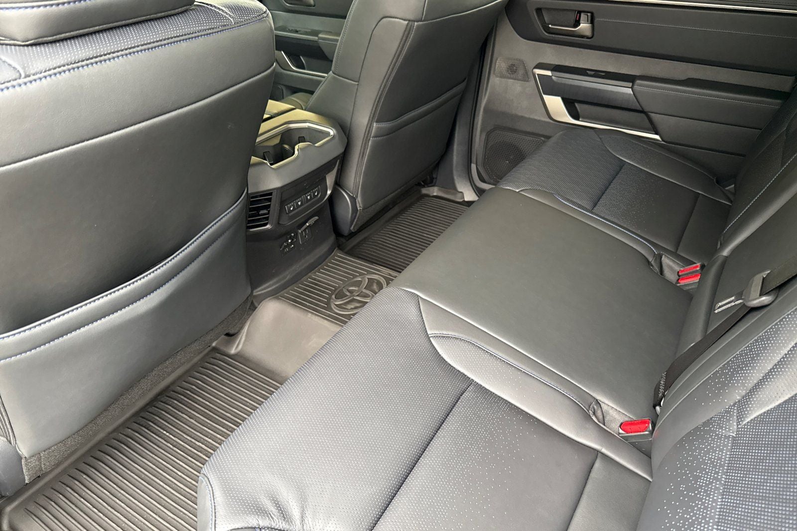 2026 Toyota Tundra Hybrid Platinum