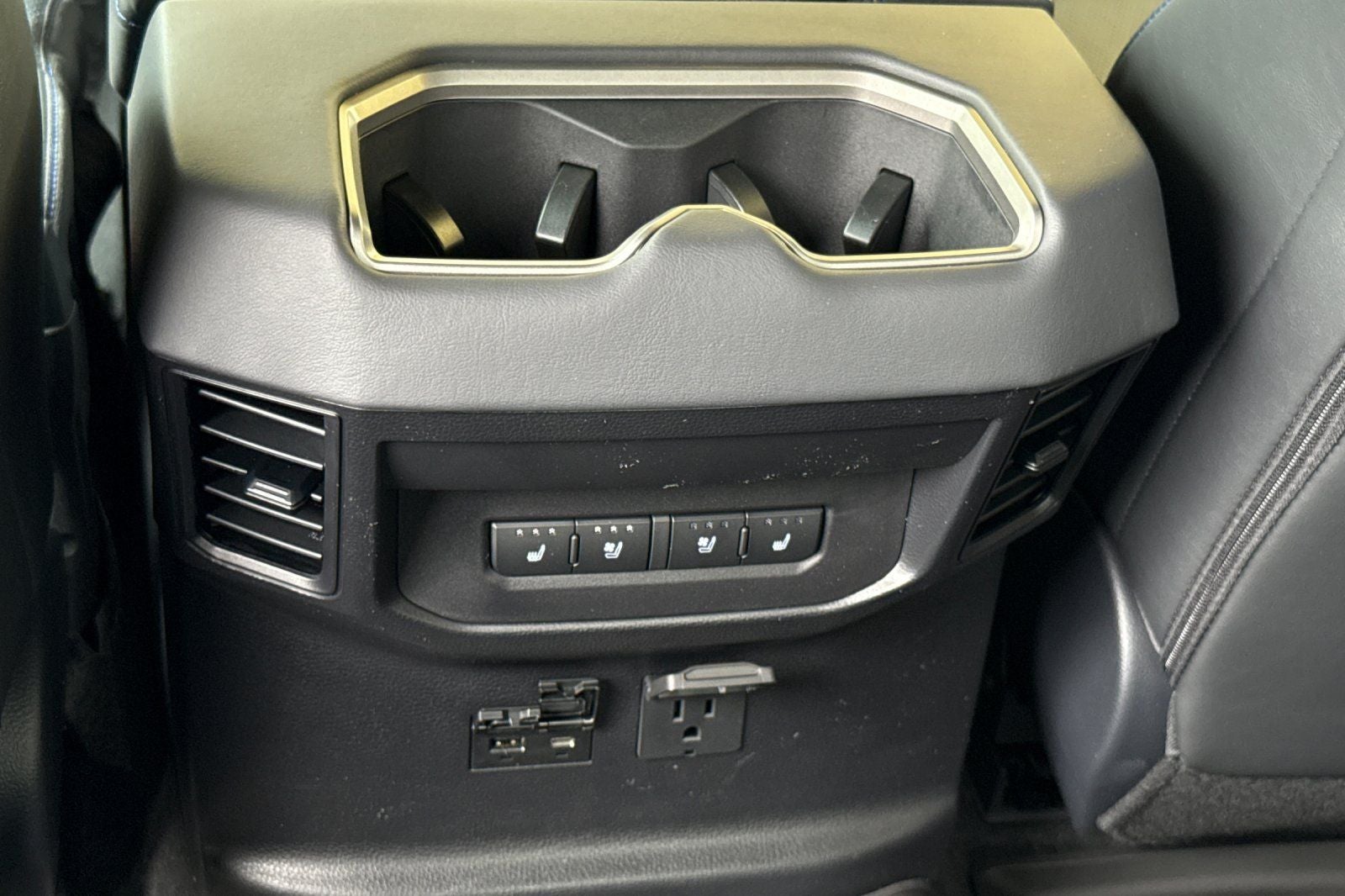 2026 Toyota Tundra Hybrid Platinum