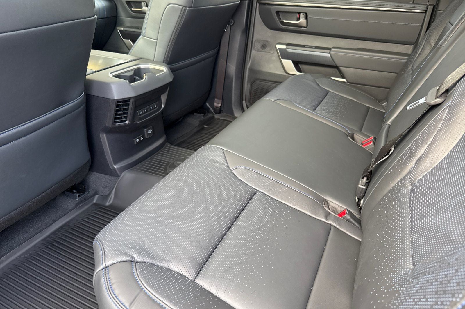 2026 Toyota Tundra Hybrid Platinum